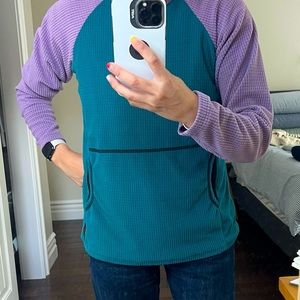 Women’s small v2 micro grid fleece in perfect condition.